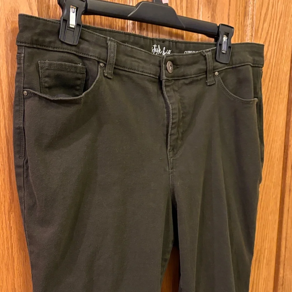 Style & Co. Dark Green Curvy Skinny Leg Jeans - Picture 4 of 8